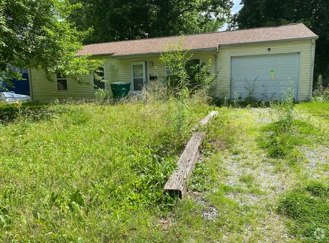 Building Photo - 45 Westwood Dr Rental