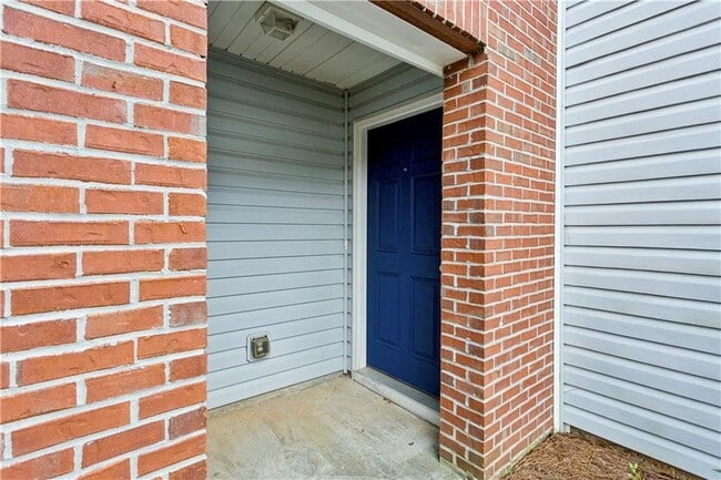 Photo - 283 Hiawassee Dr