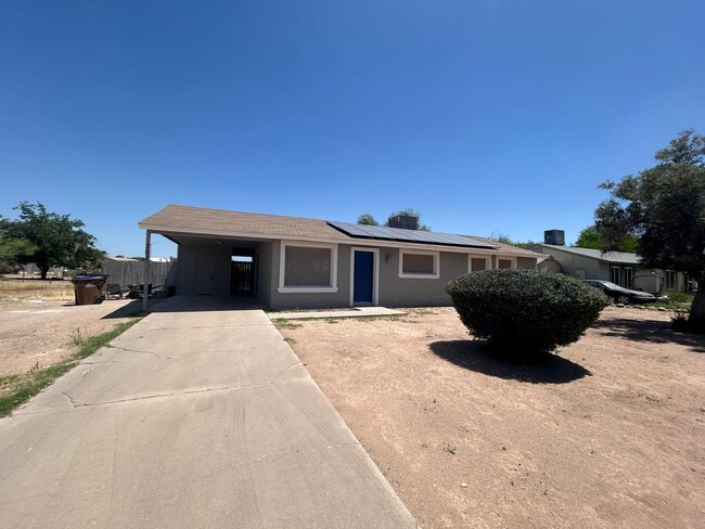 Remodeled 4 bed 2 bath home - Remodeled 4 bed 2 bath home