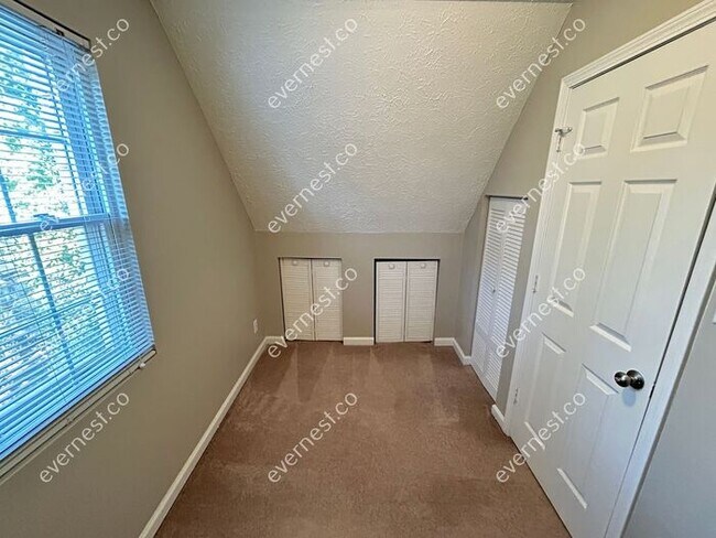 Photo - 2771 Skyland Dr NE