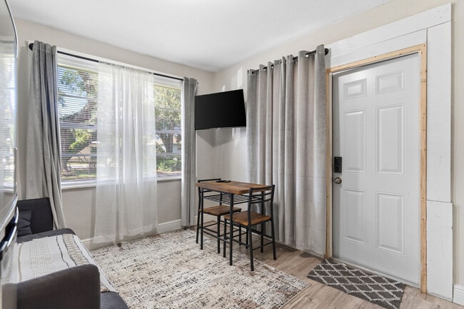 Photo - 3602 E Chelsea St Unidad ID1244344P