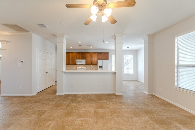 Building Photo - 130 W Montfair Blvd