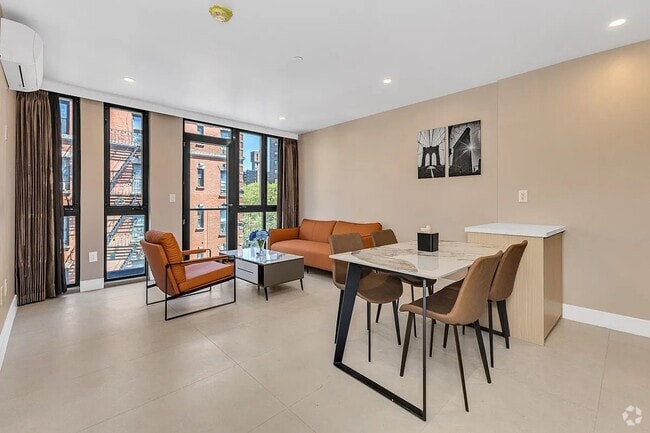 Building Photo - 32 Rutgers St Rental