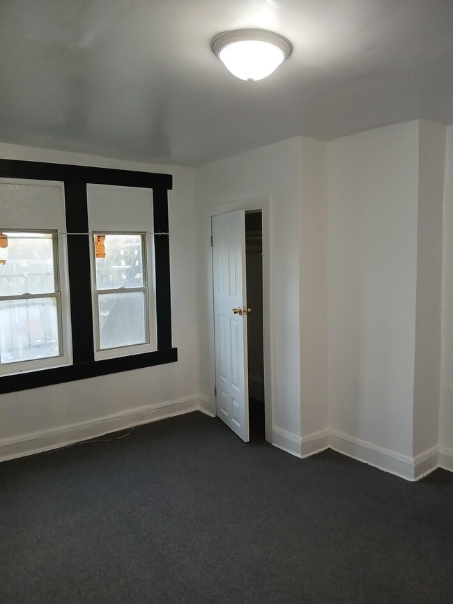 Photo - 1716 McCulloh St Unidad 2