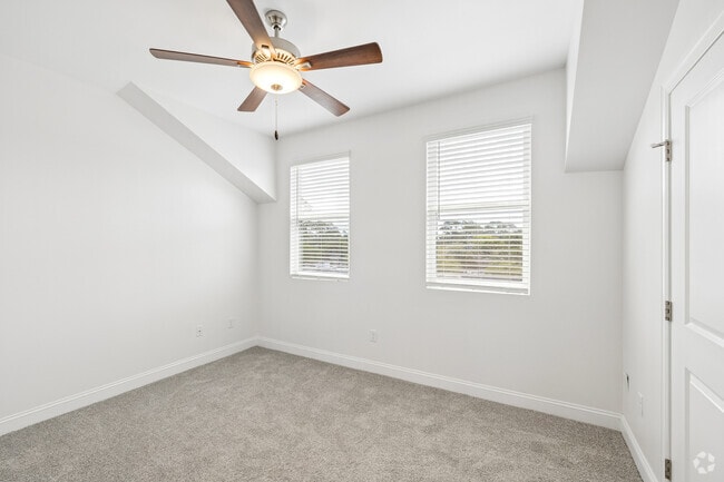 LA Fayette - 2BR, 2.5BA - 1,063SF - Second Bedroom