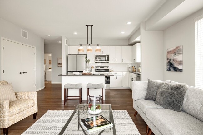 Tencel - 2 Bed / 2 Bath - 1,053 Sq.Ft.