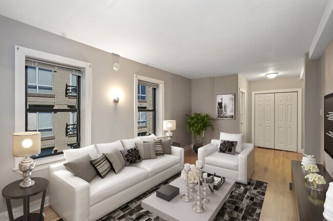 Photo - 1347 N Dearborn