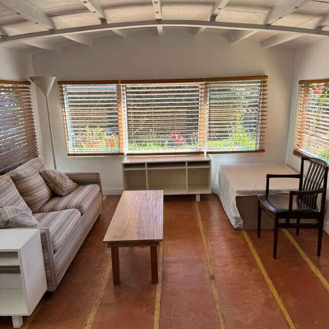3633 Mountain View Ave Unidad A