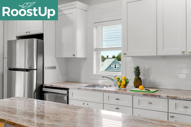 Photo - Furnished Bedroom with Private Bath in Eas...