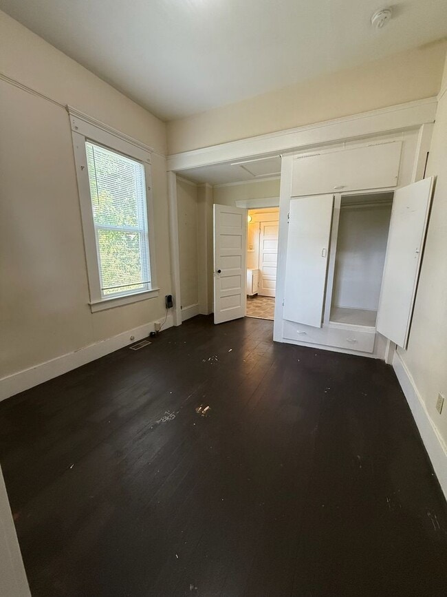 Photo - 2 Bedroom, 1 Bathroom Cottage in the heart of Bellingham!