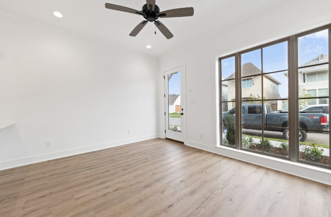 Photo - FOR RENT in SUGAR MILL POND!