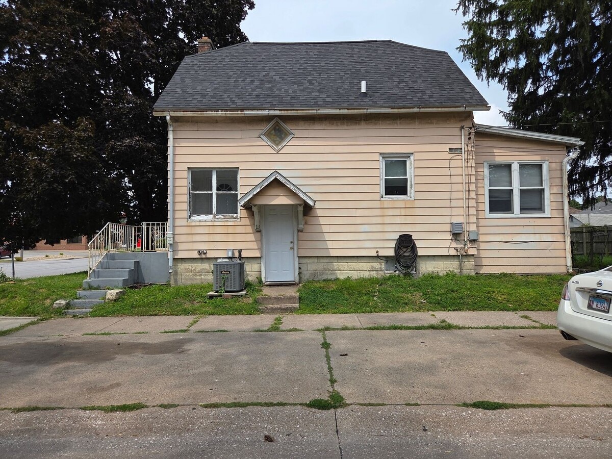 Photo - Huge 4 BR house for rent