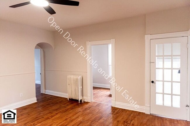 Photo - 846 1/2 Columbia Ave