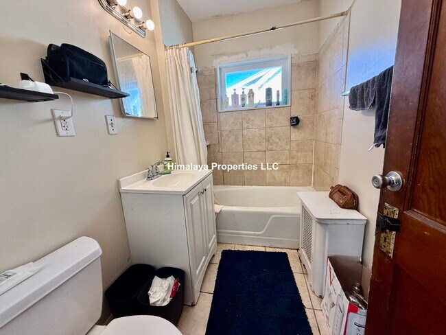 Photo - 112 College Ave Unidad U2