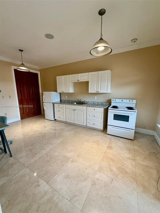 Photo - 7449 SW 104th St Unidad .