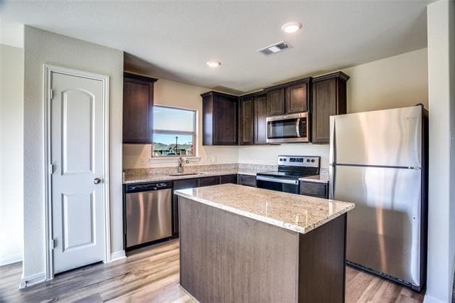 Photo - 105 Lady Bird Ct