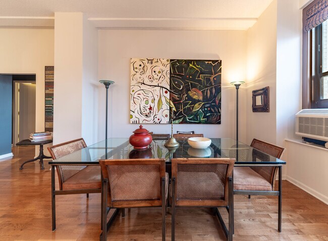 Photo - 600 S Dearborn St Unidad 1412