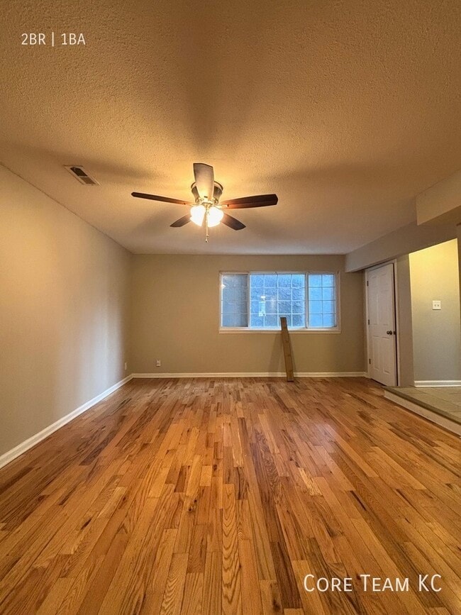 Building Photo - 3647 Warwick Blvd Unit 3