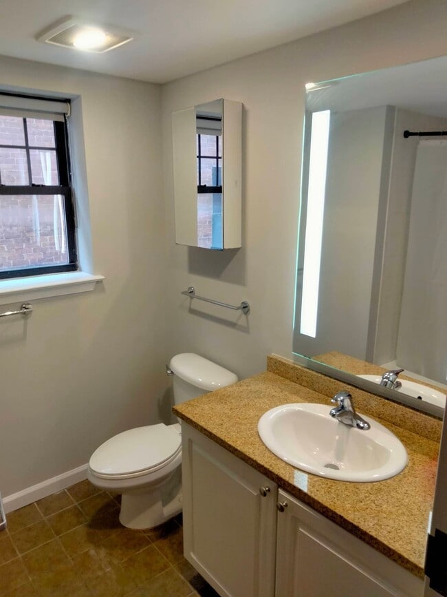 Photo - 52 Imlay St Unit 2a