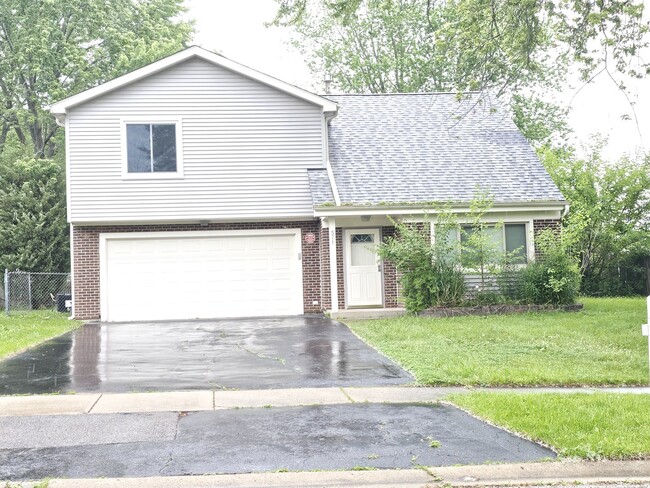 Photo - 571 White Birch Rd Casa