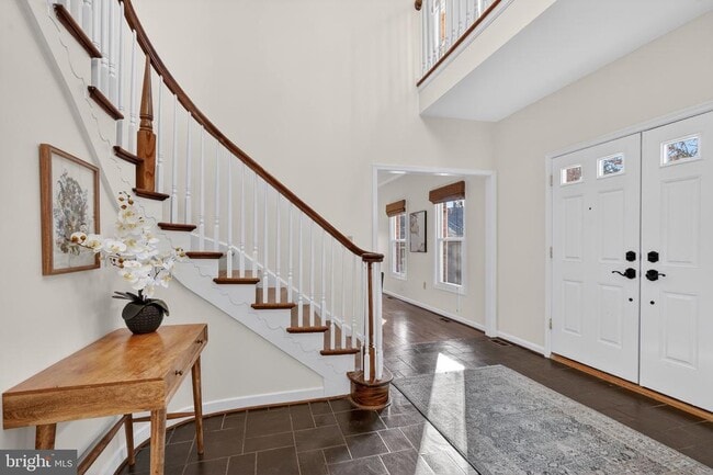 Photo - 1905 47th St NW