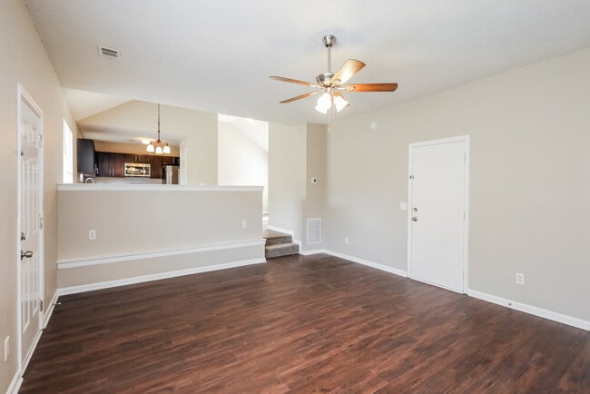 3527 McIntosh Ln