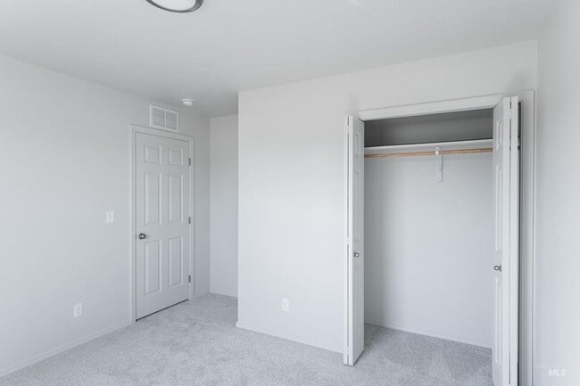 Photo - Beautiful Home with Bonus Room!