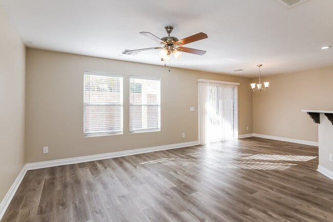 205 Del Cira Ave