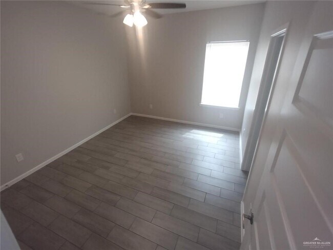 Photo - 1409 Shavano Dr Apartment Unit 1