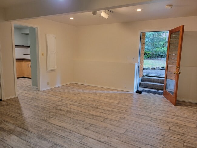 Photo - 160 Foxfield Dr Unit Daylight Basement