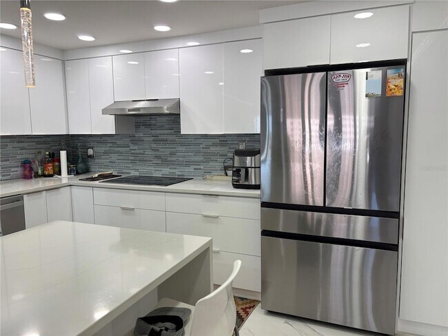 Photo - 1390 Gulf Blvd Unidad 1204