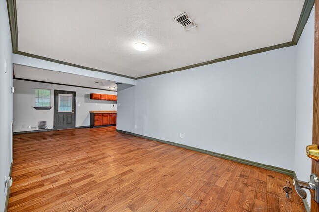 Photo - 5725 Melanite Ave
