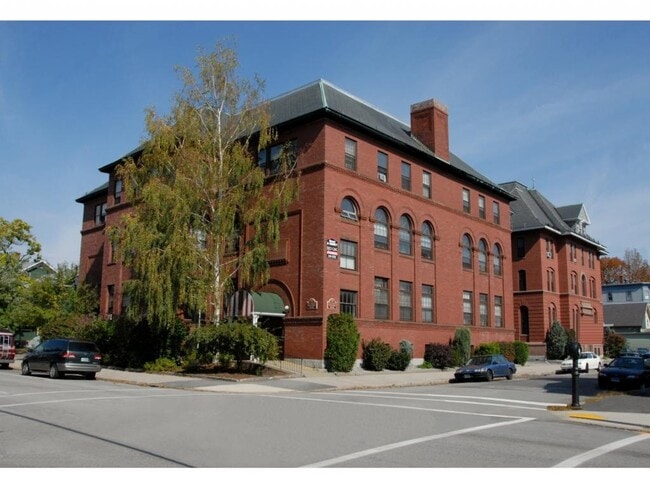 Building Photo - 124 Orange St Unit 301