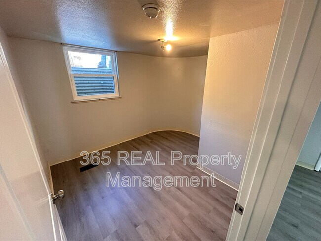 Photo - 1227 12th Ave Unit 1