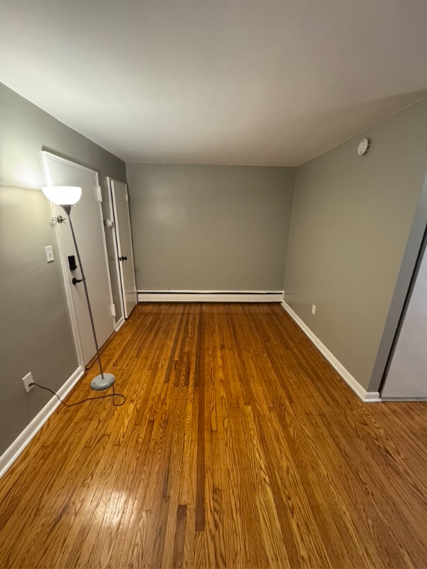 7231 Oxford Ave Unit 4
