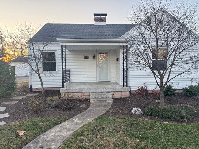 Building Photo - 2312 Newton St