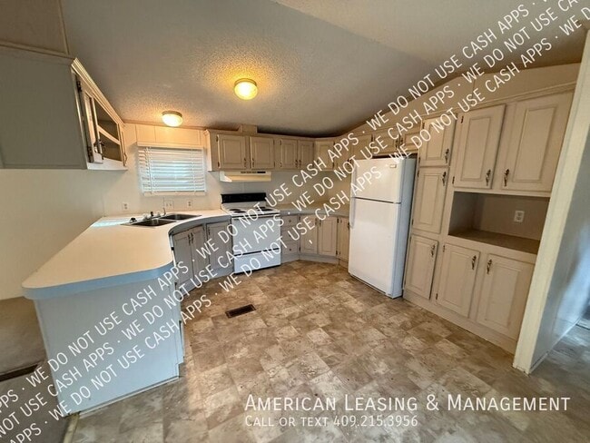 Photo - 100 Hornet Ln