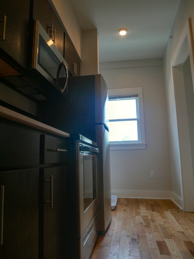 Photo - 3113 Warsaw Ave