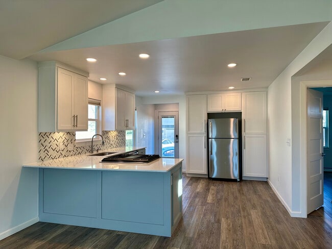 7311 Bennett Ave Unit 1