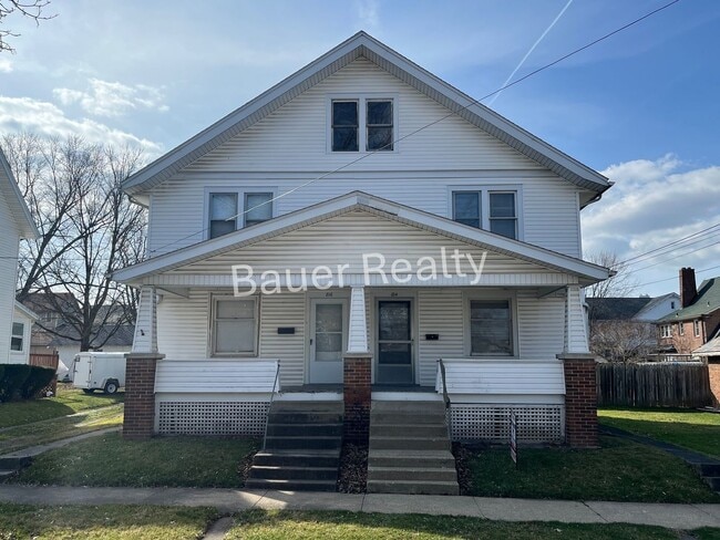 Building Photo - sm Unit 814