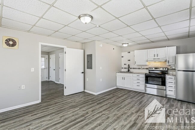 Photo - Wheelchair accessible LARGE 1 bedroom on the North side!