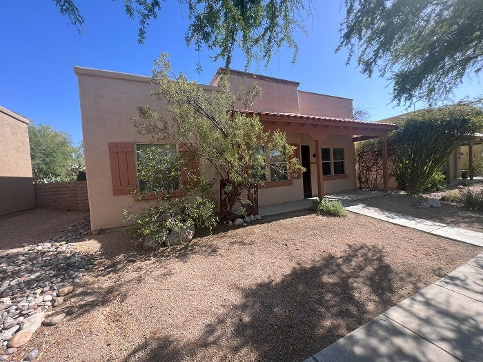 Photo - "Charming 3-Bed, 2-Bath Oasis in Tucson – Spacious 1717 Sq Ft Gem!"