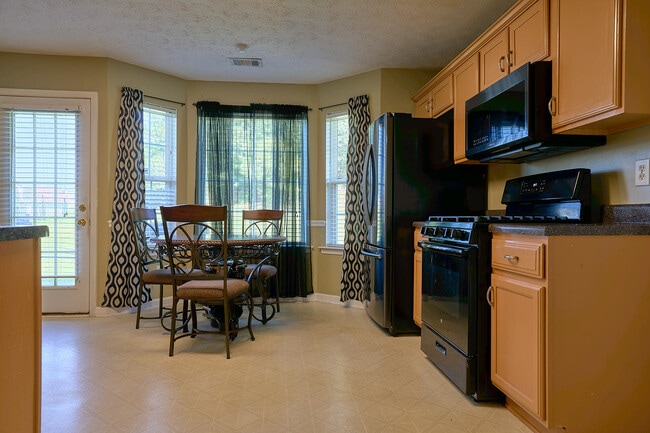 Photo - 1308 Kent Manor
