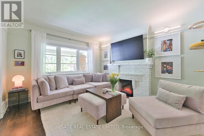 Photo - 418 Glenlake Ave