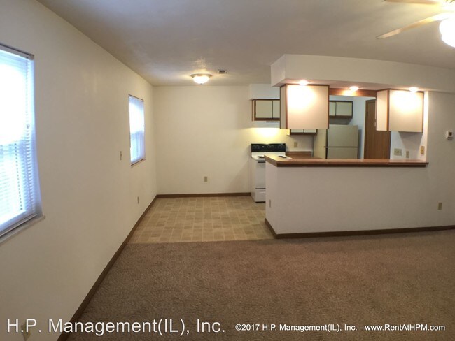 Photo - Hickory Grove Apartments