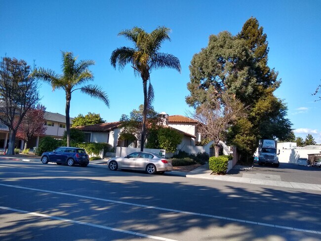 Photo - 1260 Montecito Ave