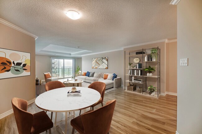 Dining Area - 520 Talbot Street