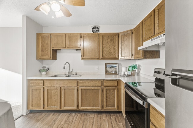 Eat in kitchen - 6615 Lake Shore Dr S Unit 515