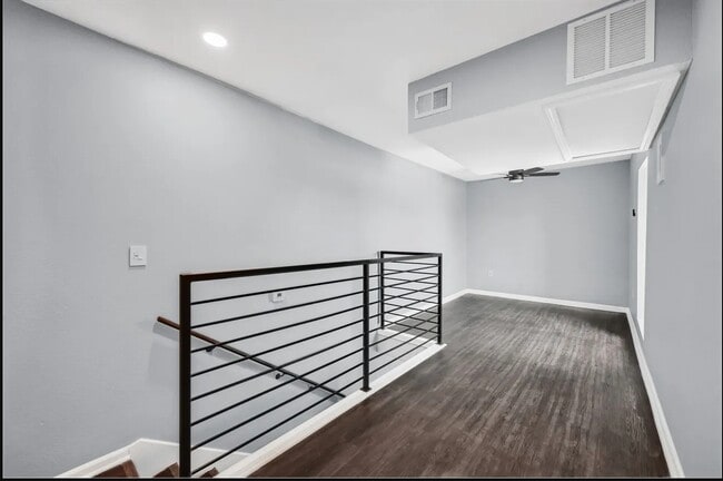 Photo - Cavalcade Heights