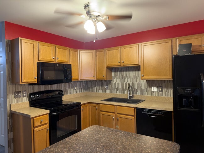 Photo - 111 N Village Cir